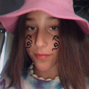 Meet your Posher, Hannah